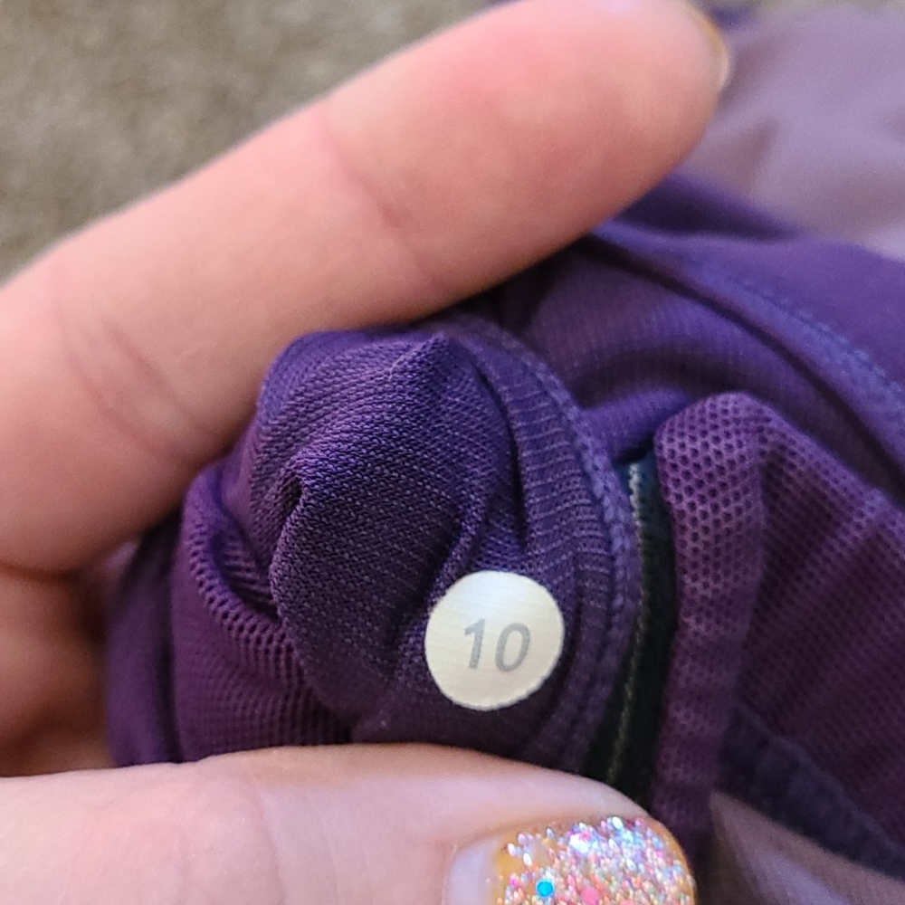 Lululemon tank - Picture 8 of 8